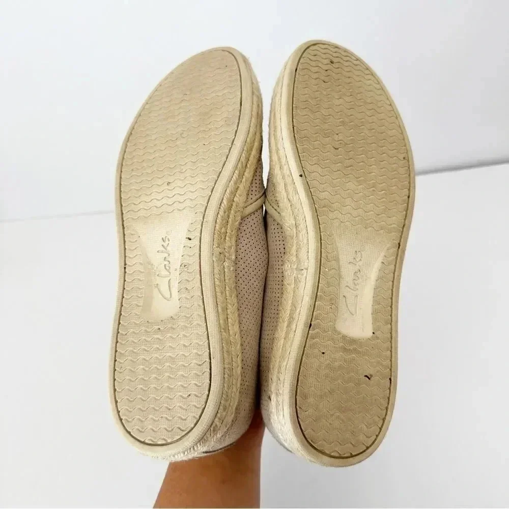 CLARKS Slip On Taupe Gray Espadrille‎ Perforated Casual Flats Size 6